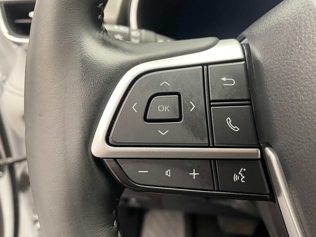 Thumbnail: 2023 Toyota Highlander - 22