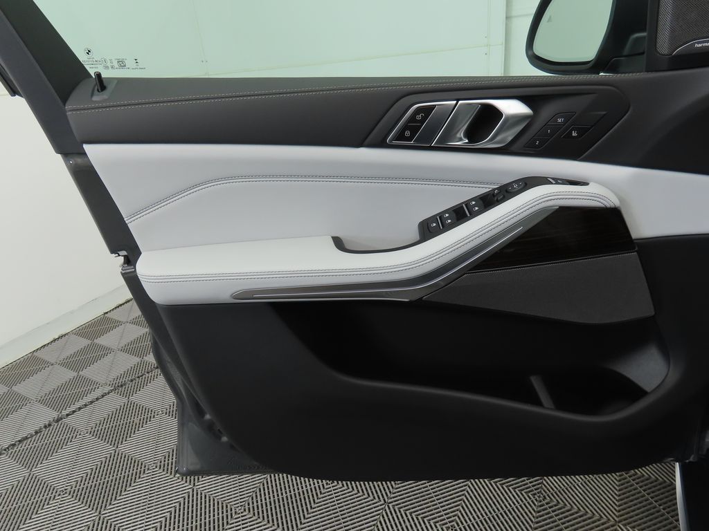 Thumbnail: 2026 BMW X5 - 24