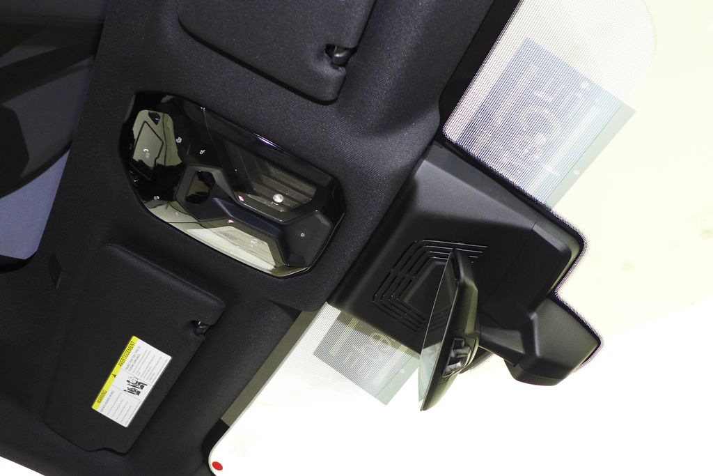 Thumbnail: 2023 BMW iX - 16