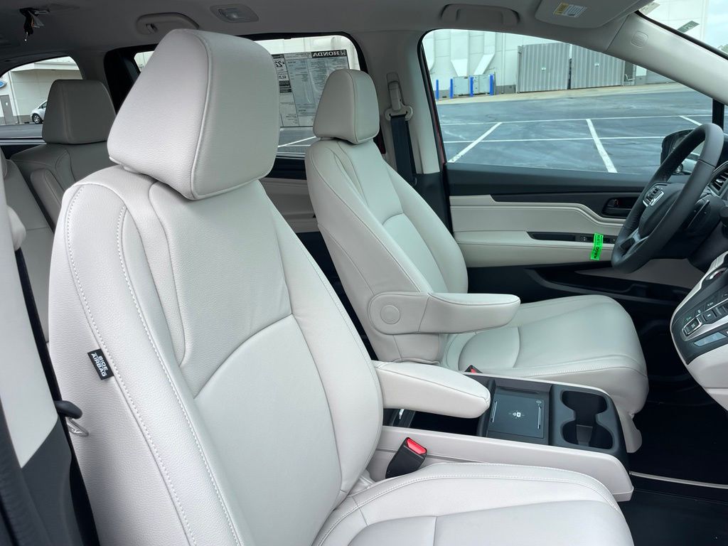 Thumbnail: 2026 Honda Odyssey - 31