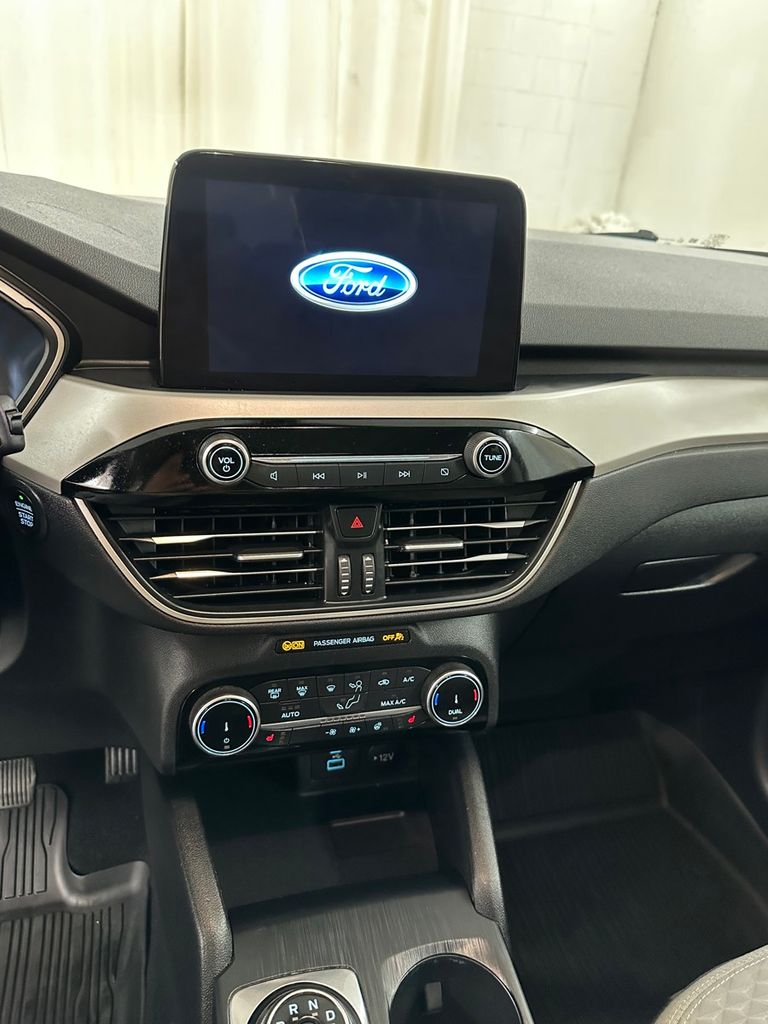 used 2022 Ford Escape car, priced at $19,985