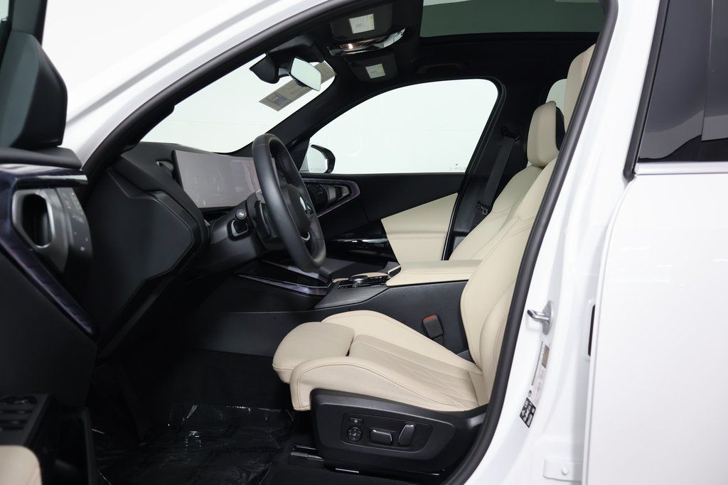 Thumbnail: 2026 BMW X3 - 10