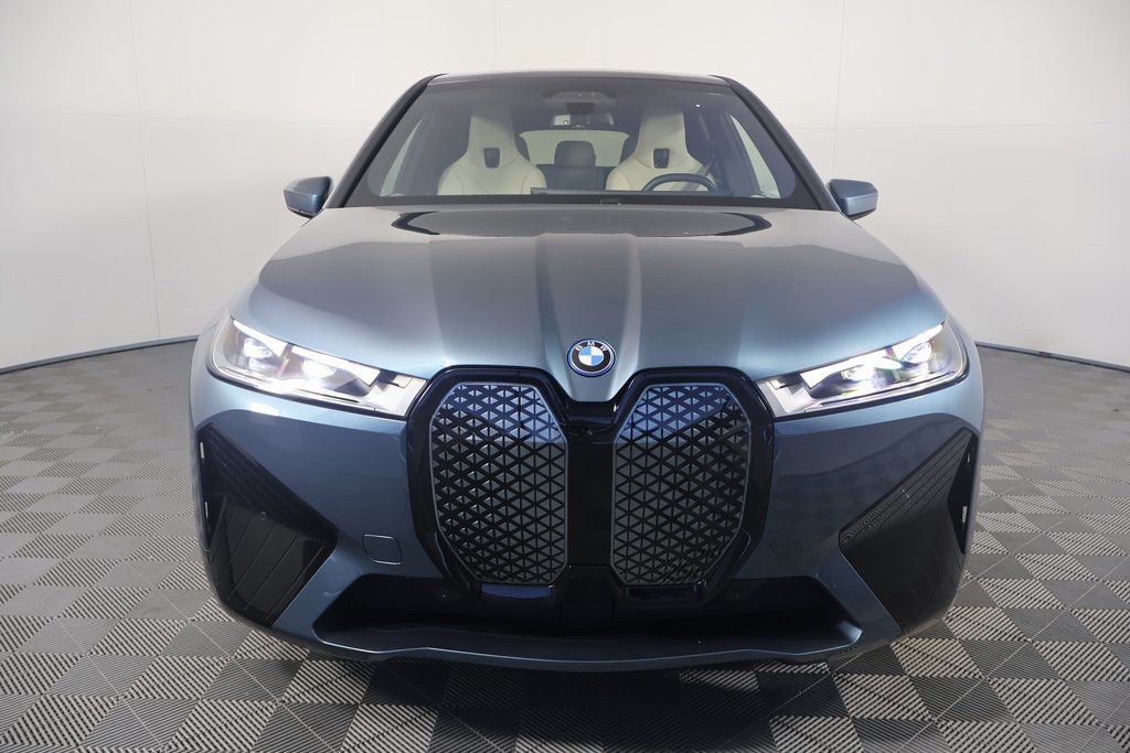 Thumbnail: 2025 BMW iX - 2