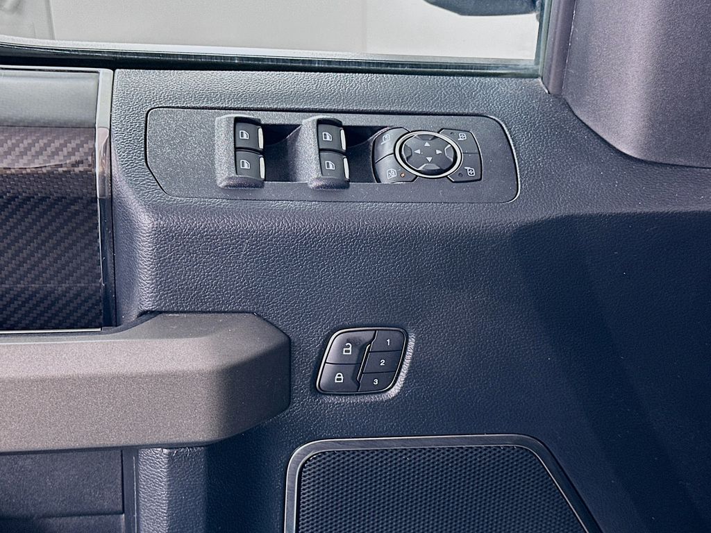 Thumbnail: 2019 Ford F-150 - 18