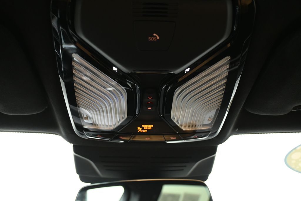 Thumbnail: 2023 BMW X7 - 21