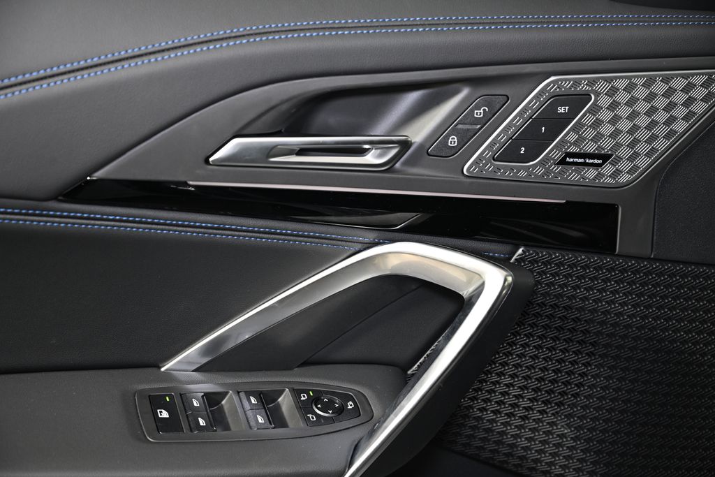 Thumbnail: 2025 BMW X1 - 24