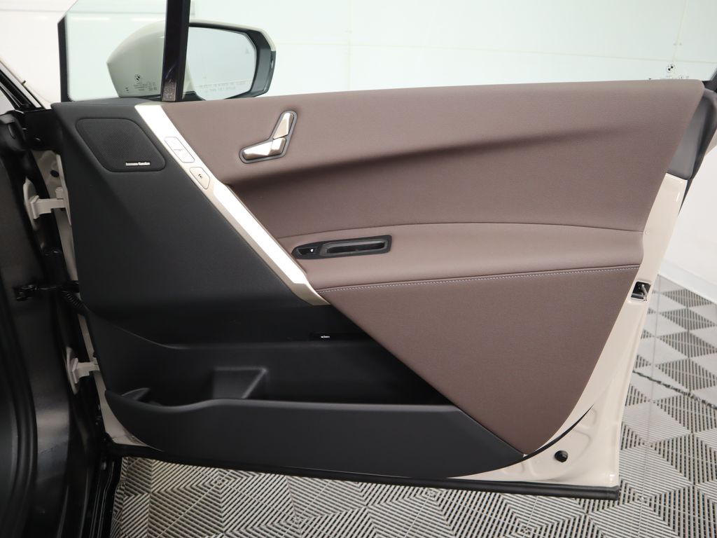 Thumbnail: 2026 BMW iX - 26