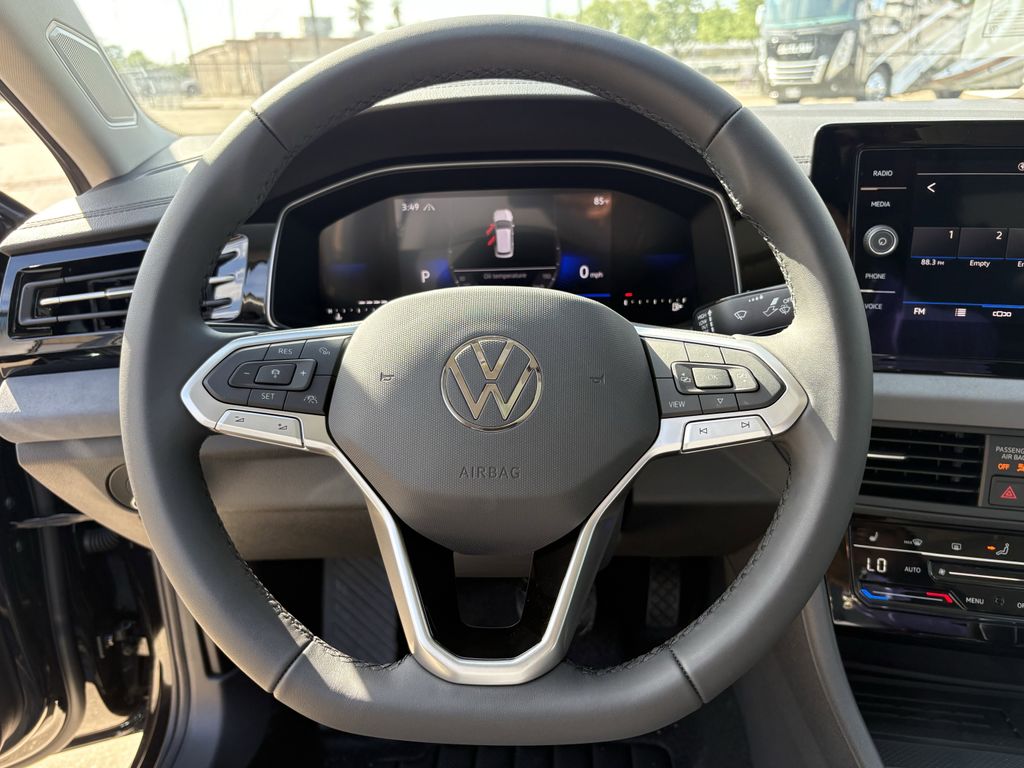 New 2026 Deep Black Volkswagen 1.5T SE image 14