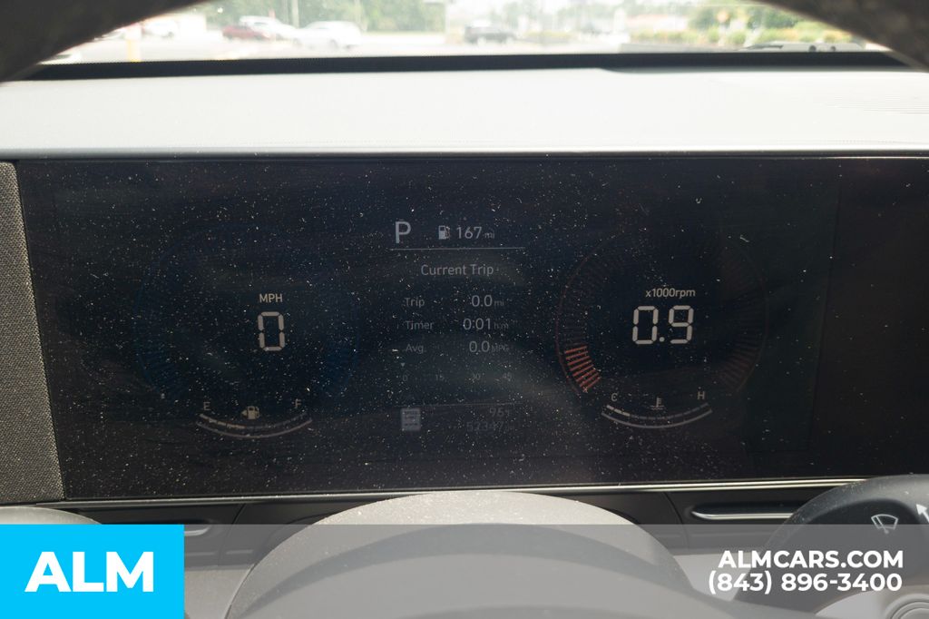 Used 2025 White Hyundai SEL image 12