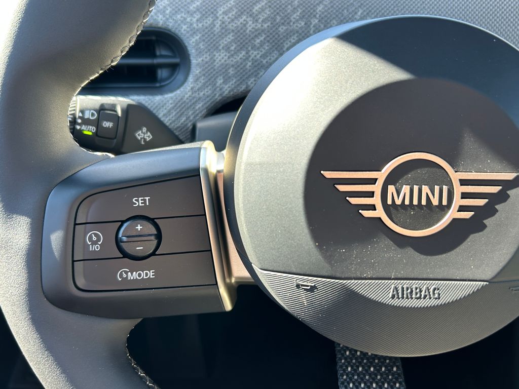 Thumbnail: 2026 MINI Cooper - 19