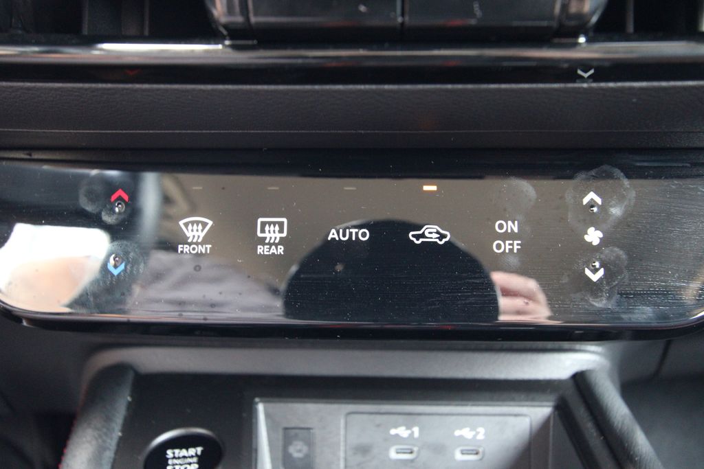 Used 2025 Nissan Kicks SUV