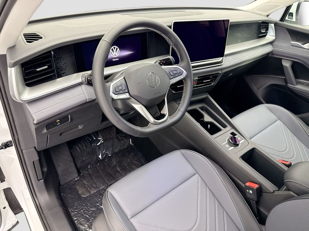Thumbnail: 2026 Volkswagen Tiguan - 9