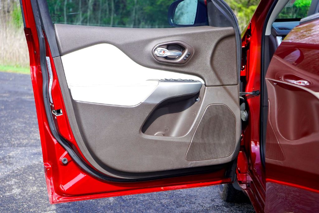 Used Car 2016 Jeep Cherokee  Overland For Sale Under $10,000 In Taylor, Texas