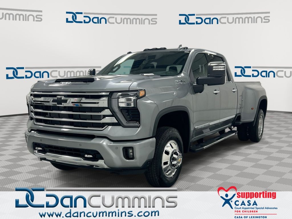 Sterling Gray Metallic 2026 Chevrolet Silverado 3500HD Pickup Truck Four-Wheel Drive Automatic