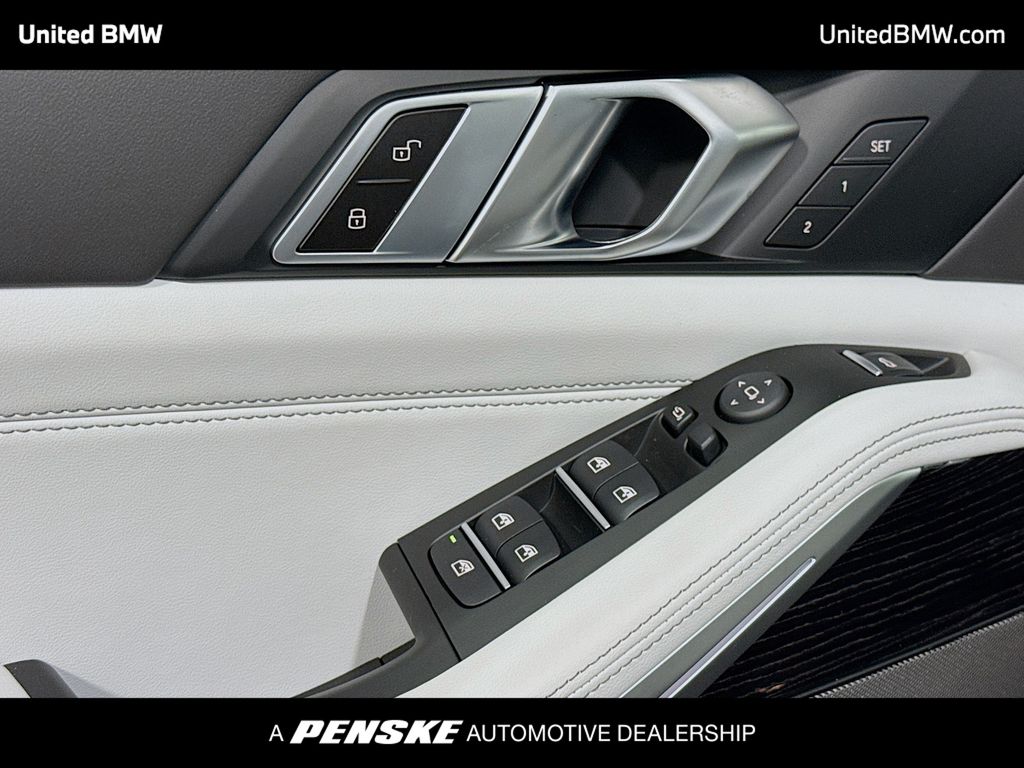 Thumbnail: 2026 BMW X5 - 3