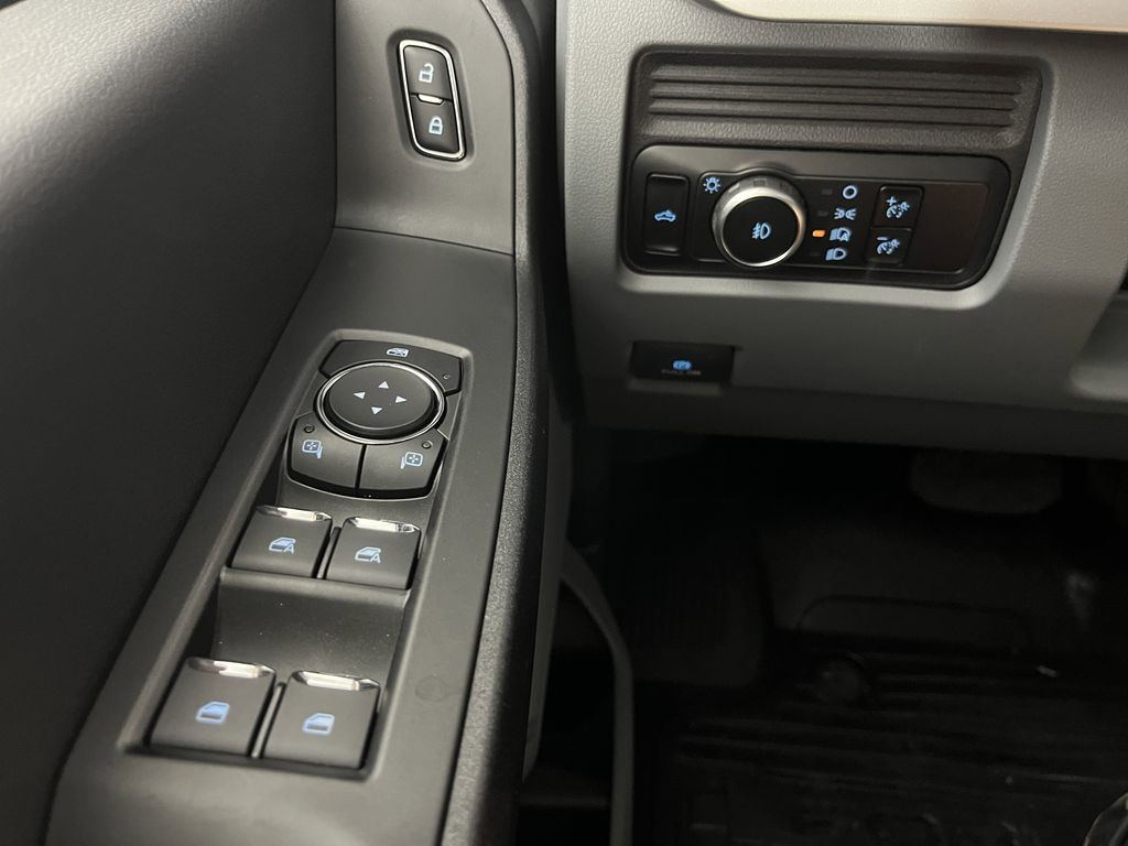 2025 Ford F-350 Crew Cab DRW 4WD Harbor Flatbed Truck for sale #9F0381 - photo 19