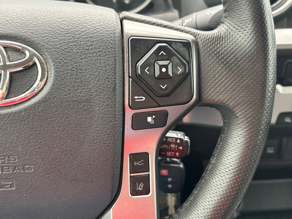 2019 Toyota Tacoma SR5 photo