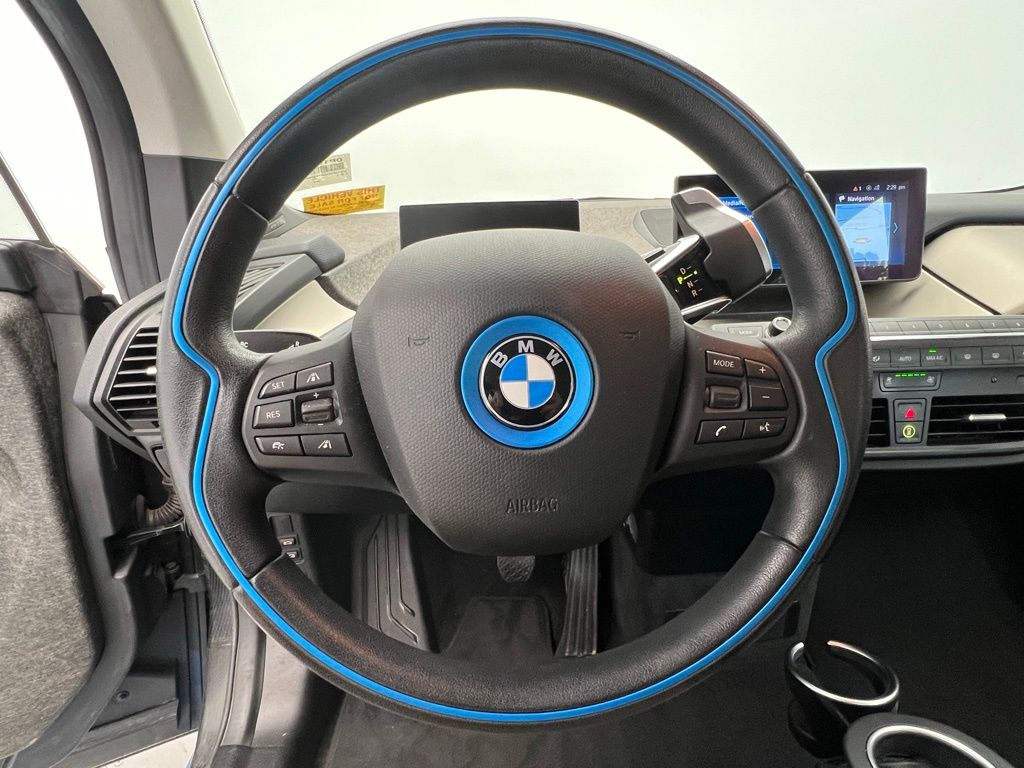 Thumbnail: 2019 BMW i3 - 18
