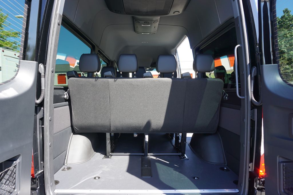 Thumbnail: 2025 Mercedes-Benz Sprinter - 23