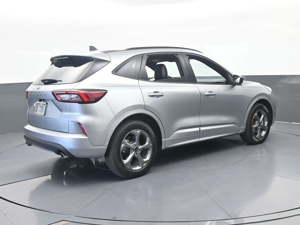 Used 2024 Silver Metallic Ford ST-Line image 5