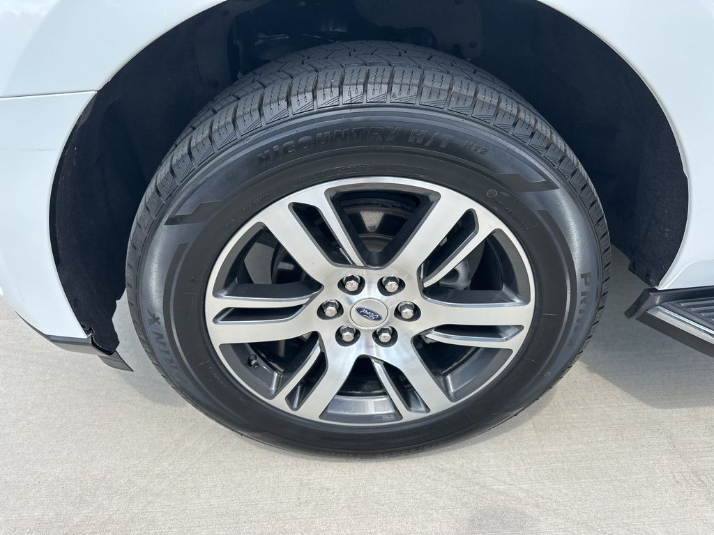 2023 Oxford White Ford Expedition Limited RWD SUV