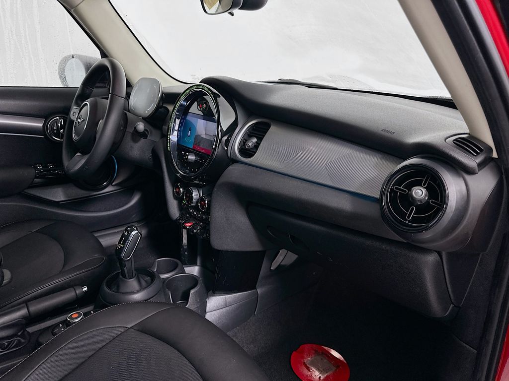 Thumbnail: 2022 MINI Cooper - 28