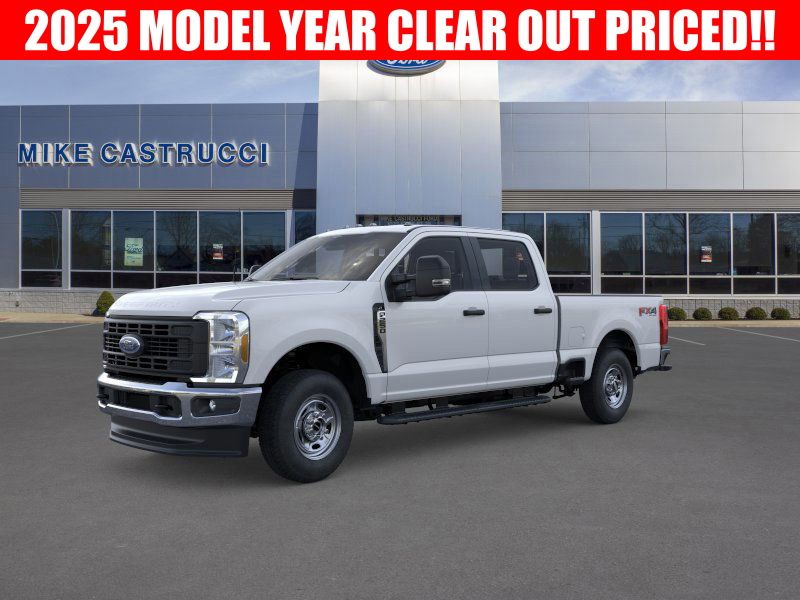 2025 Ford F-250 Super Duty XL Crew Cab 4WD