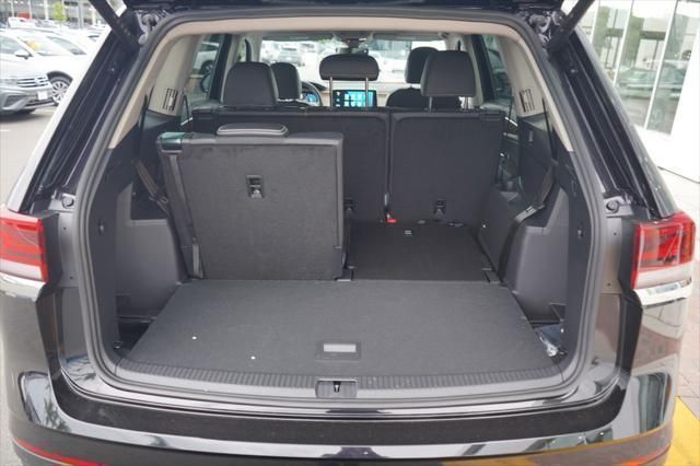 Thumbnail: 2026 Volkswagen Atlas - 12