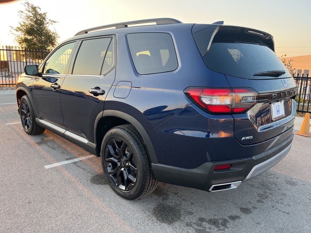 Thumbnail: 2025 Honda Pilot - 4