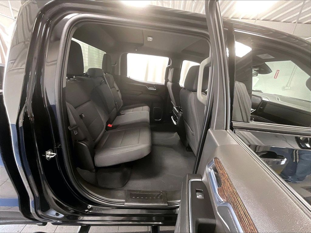 2024 GMC Sierra 1500 — photo 16