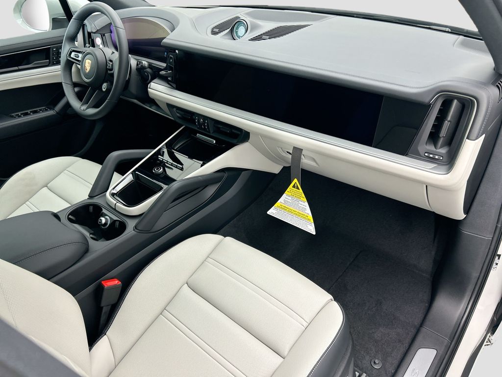 Thumbnail: 2026 Porsche Cayenne - 20