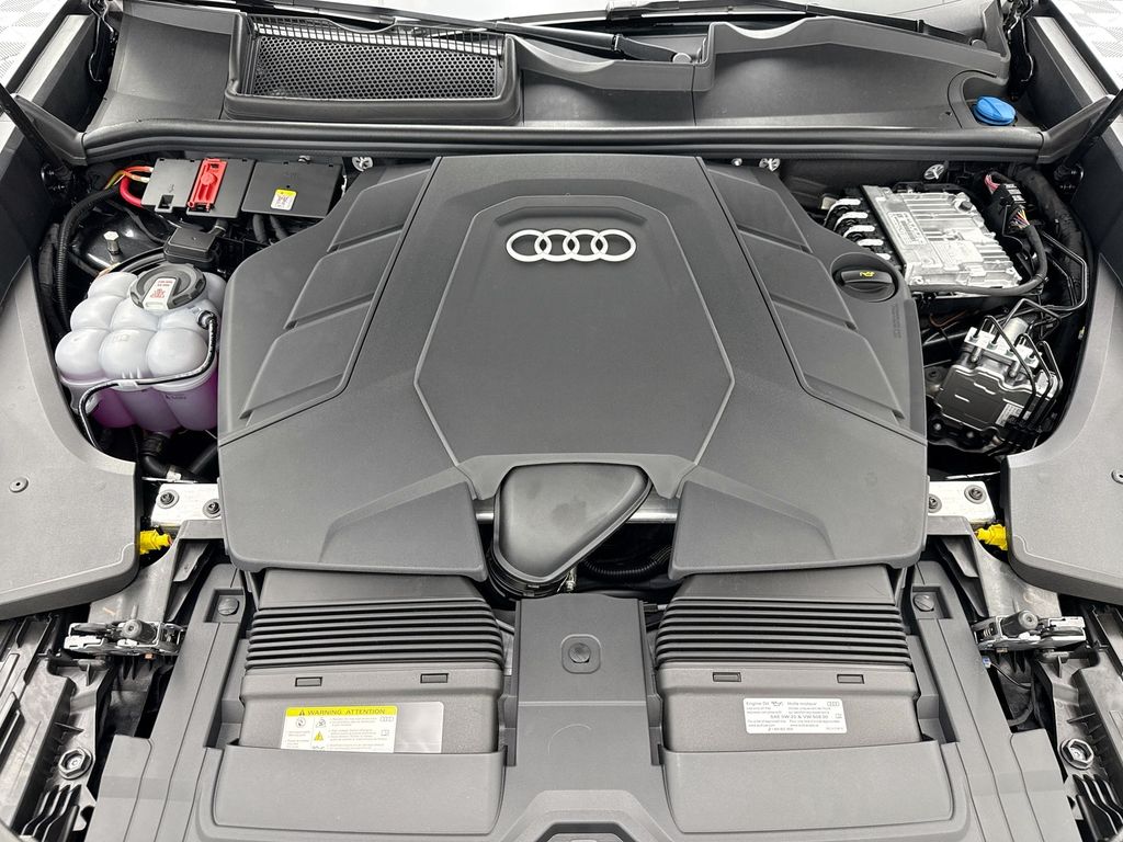 Thumbnail: 2026 Audi Q8 - 28