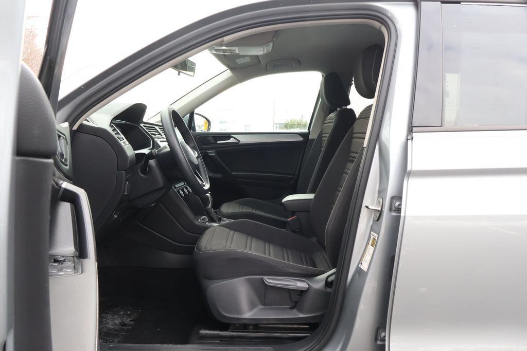 Thumbnail: 2022 Volkswagen Tiguan - 29