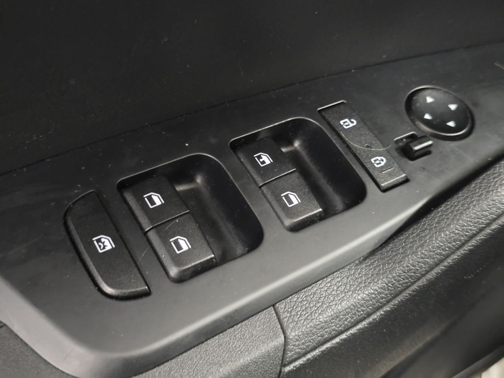 Used 2024 White Kia LX image 22