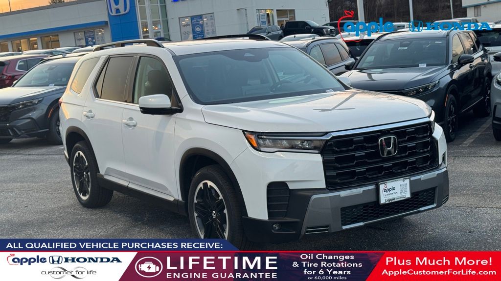 Platinum White Pearl 2026 Honda Pilot SUV / Crossover All-Wheel Drive Automatic