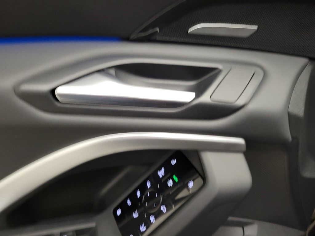 Thumbnail: 2025 Audi Q5 - 29