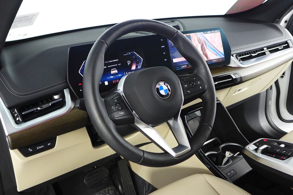 Thumbnail: 2025 BMW X1 - 31