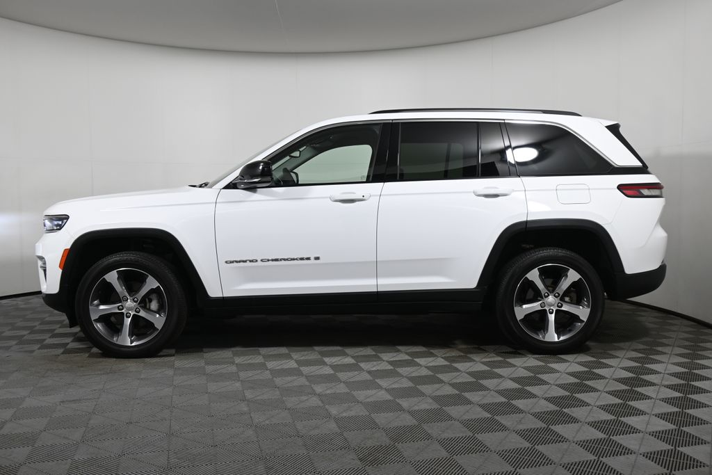 Thumbnail: 2023 Jeep Grand Cherokee - 2