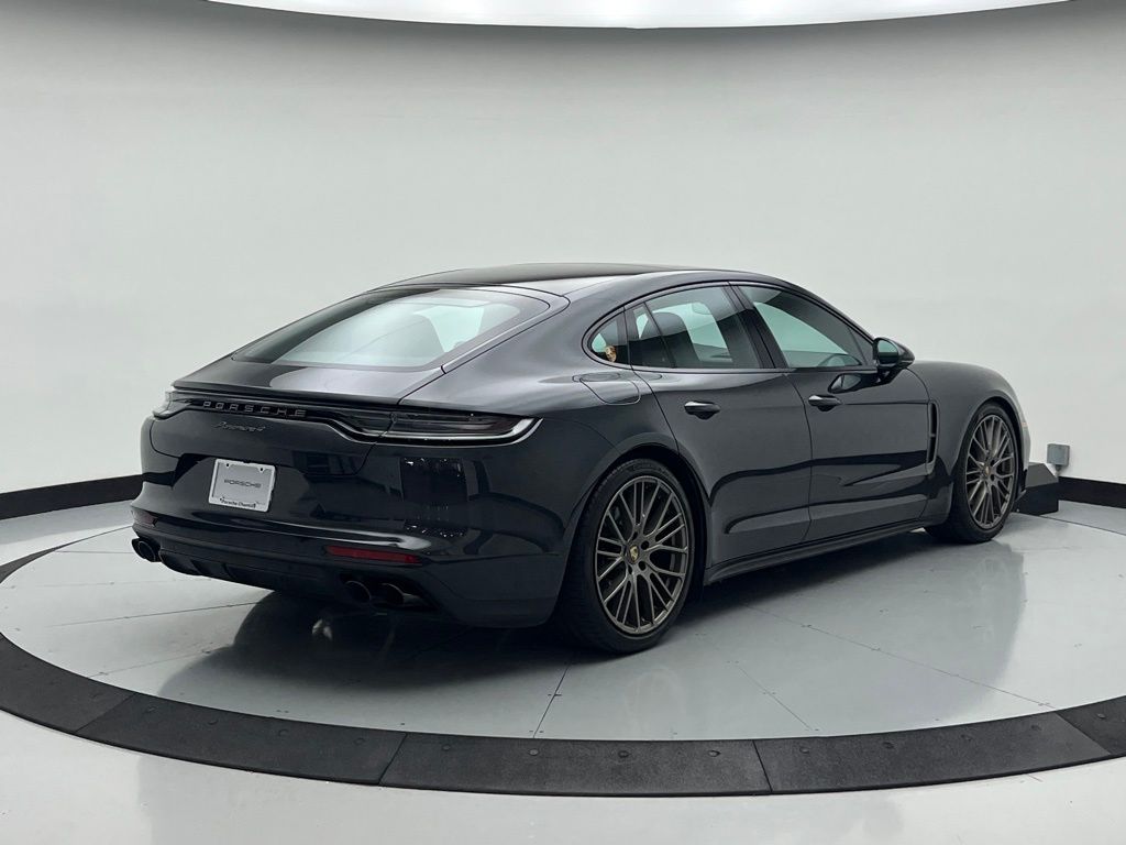 Thumbnail: 2023 Porsche Panamera - 7