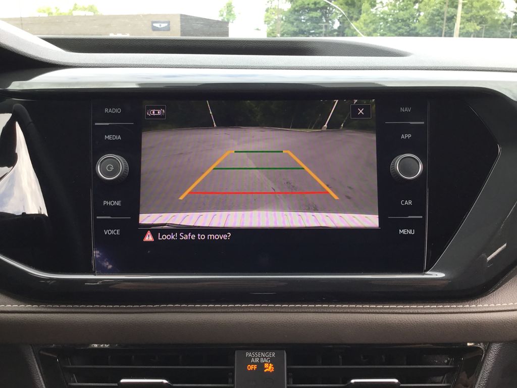 Thumbnail: 2022 Volkswagen Taos - 21