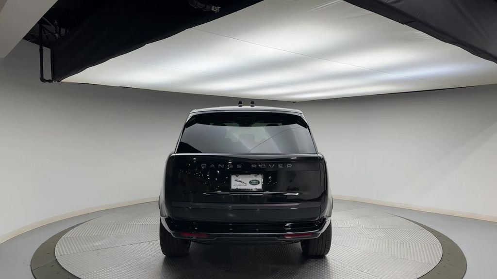 Thumbnail: 2024 Land Rover Range Rover - 7