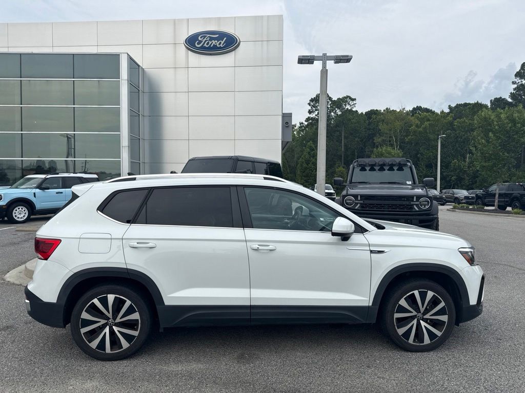 2022 Volkswagen Taos 1.5T SE