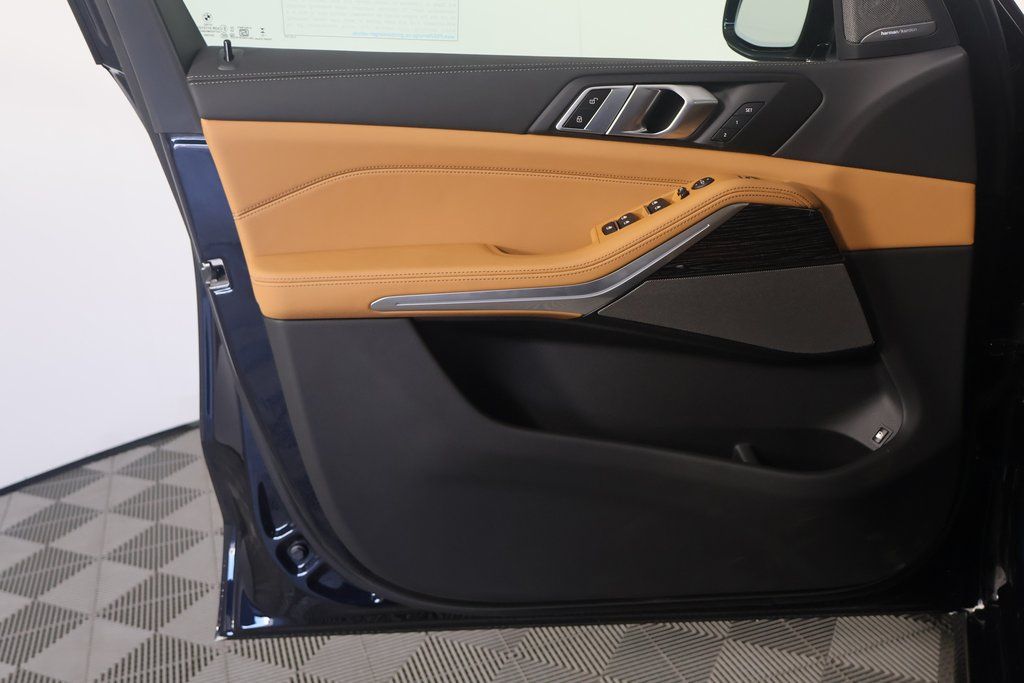 Thumbnail: 2026 BMW X5 - 9