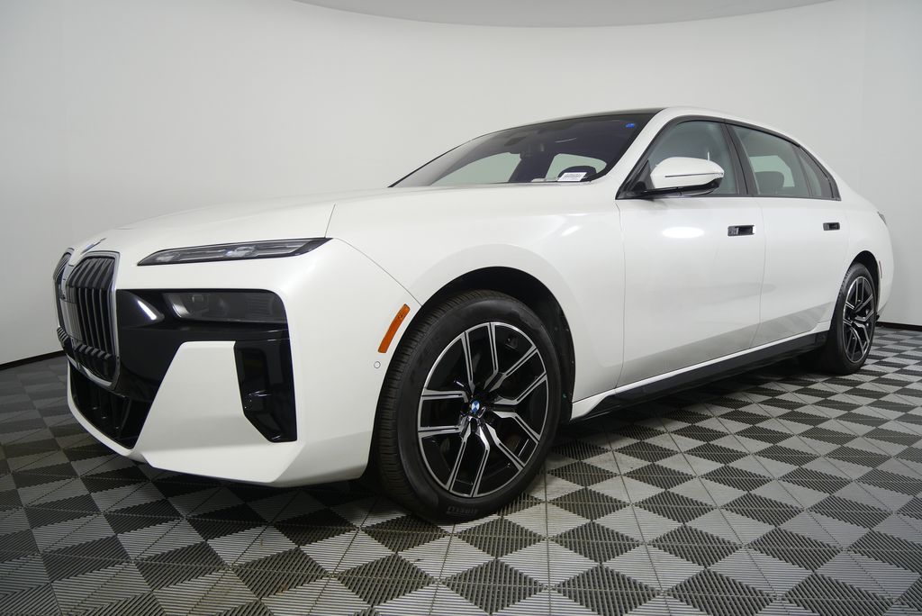 Thumbnail: 2023 BMW 7 Series - 7