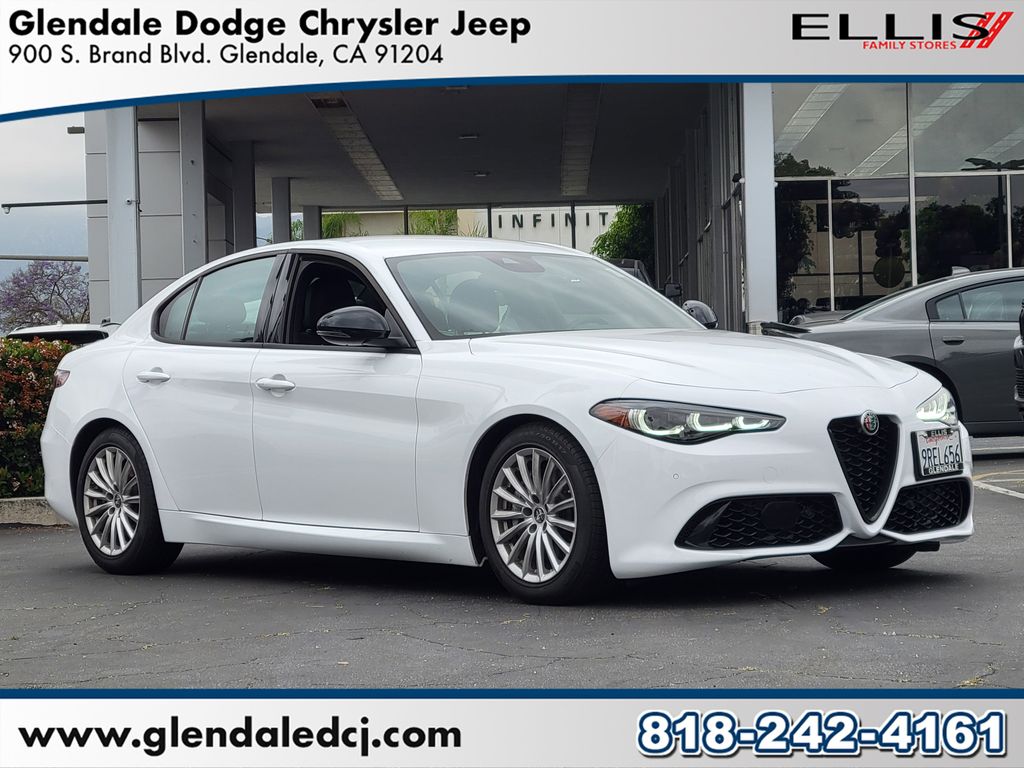 Alfa White 2024 Alfa Romeo Giulia Sprint RWD Sedan Rear-Wheel Drive 8-Speed Automatic