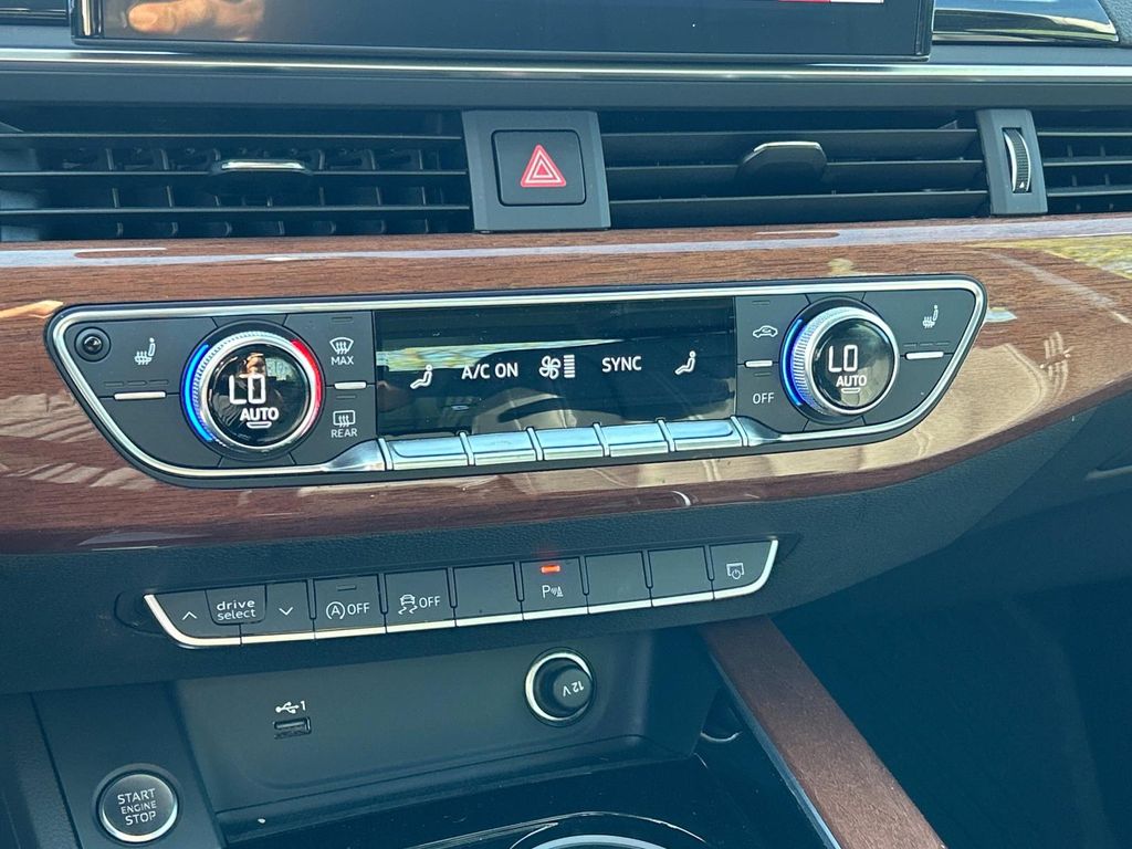 2022 Audi A4 40 Premium Plus photo