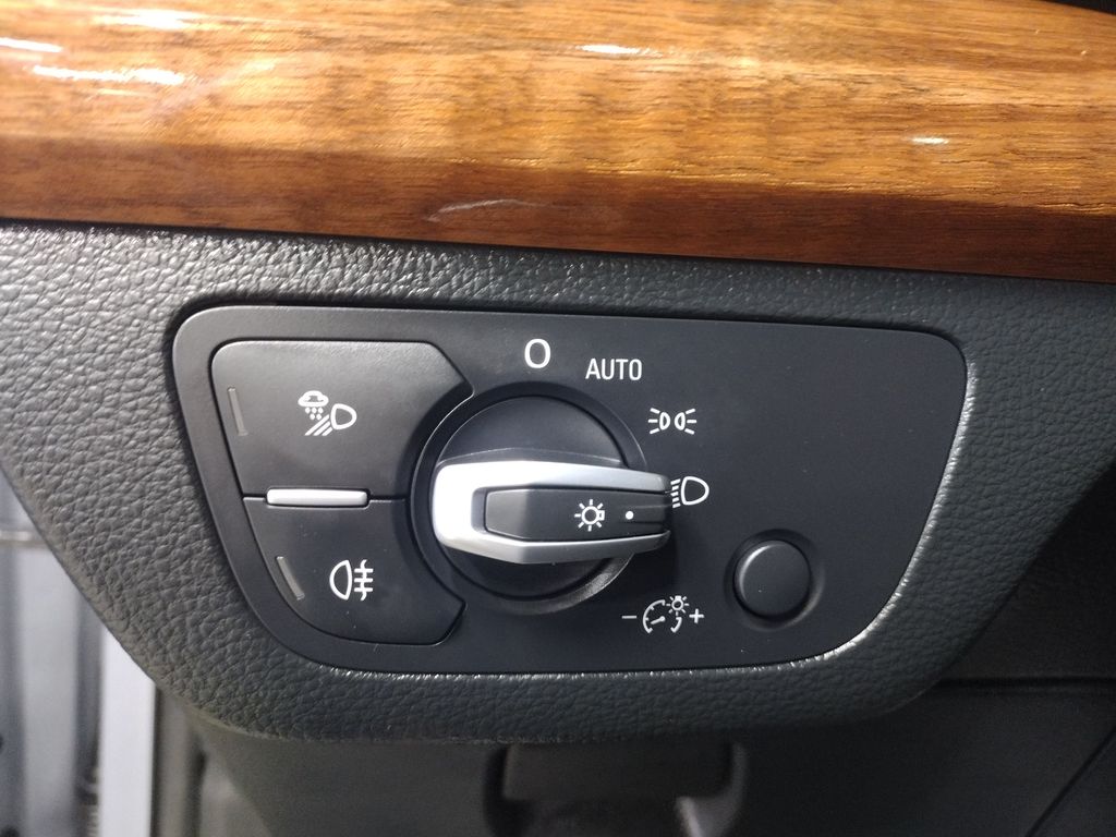 2022 Audi Q5 45 S line Premium