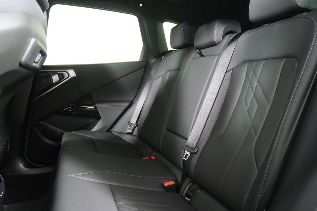 Thumbnail: 2026 BMW X3 - 16