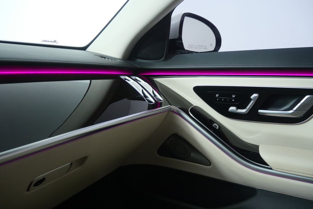 Thumbnail: 2022 Mercedes-Benz S-Class - 25