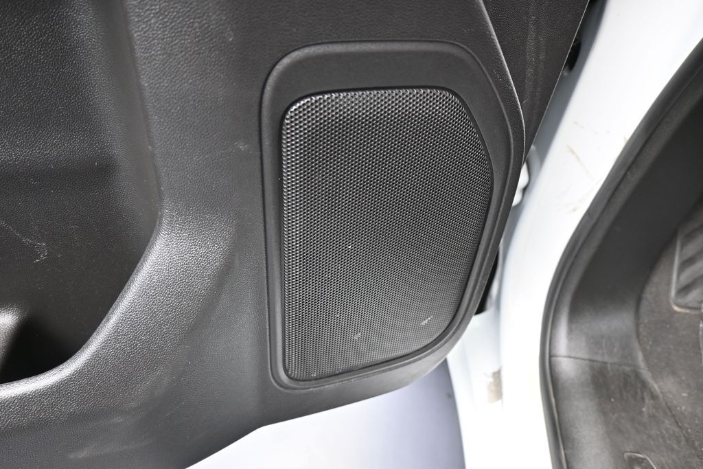 Used 2022 Summit White Chevrolet Custom image 14